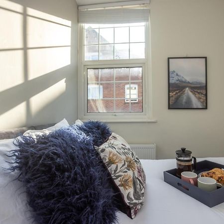 Modern Apartment Within City Walls, Parking Chester Luaran gambar