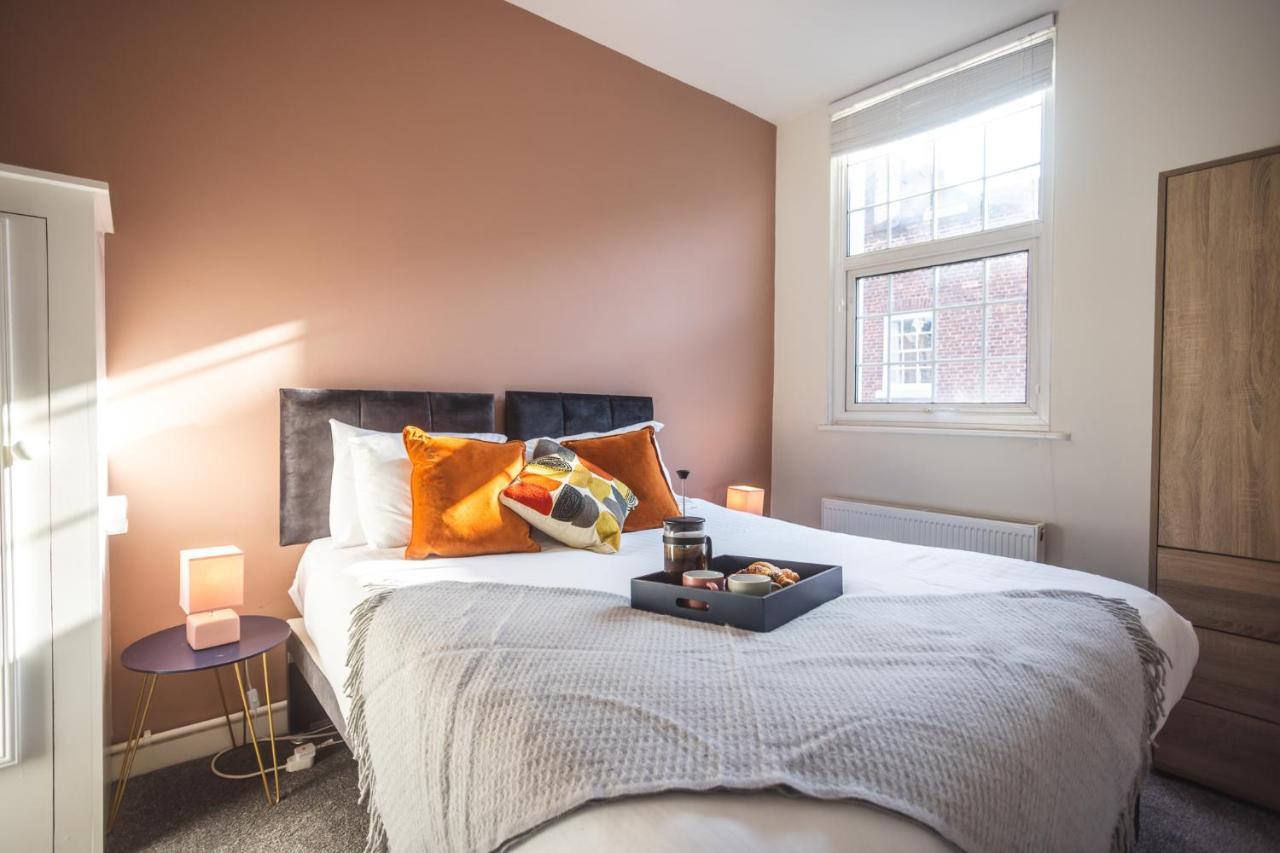 Modern Apartment Within City Walls, Parking Chester Luaran gambar