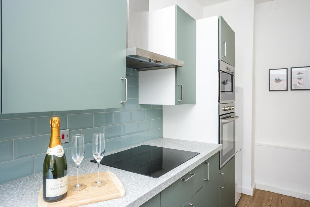 Modern Apartment Within City Walls, Parking Chester Luaran gambar